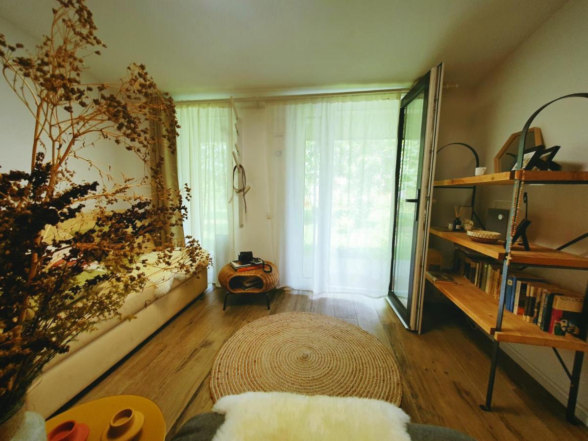 #Outofboxproject Tiny-Home And Garden House Timişoara Exterior foto